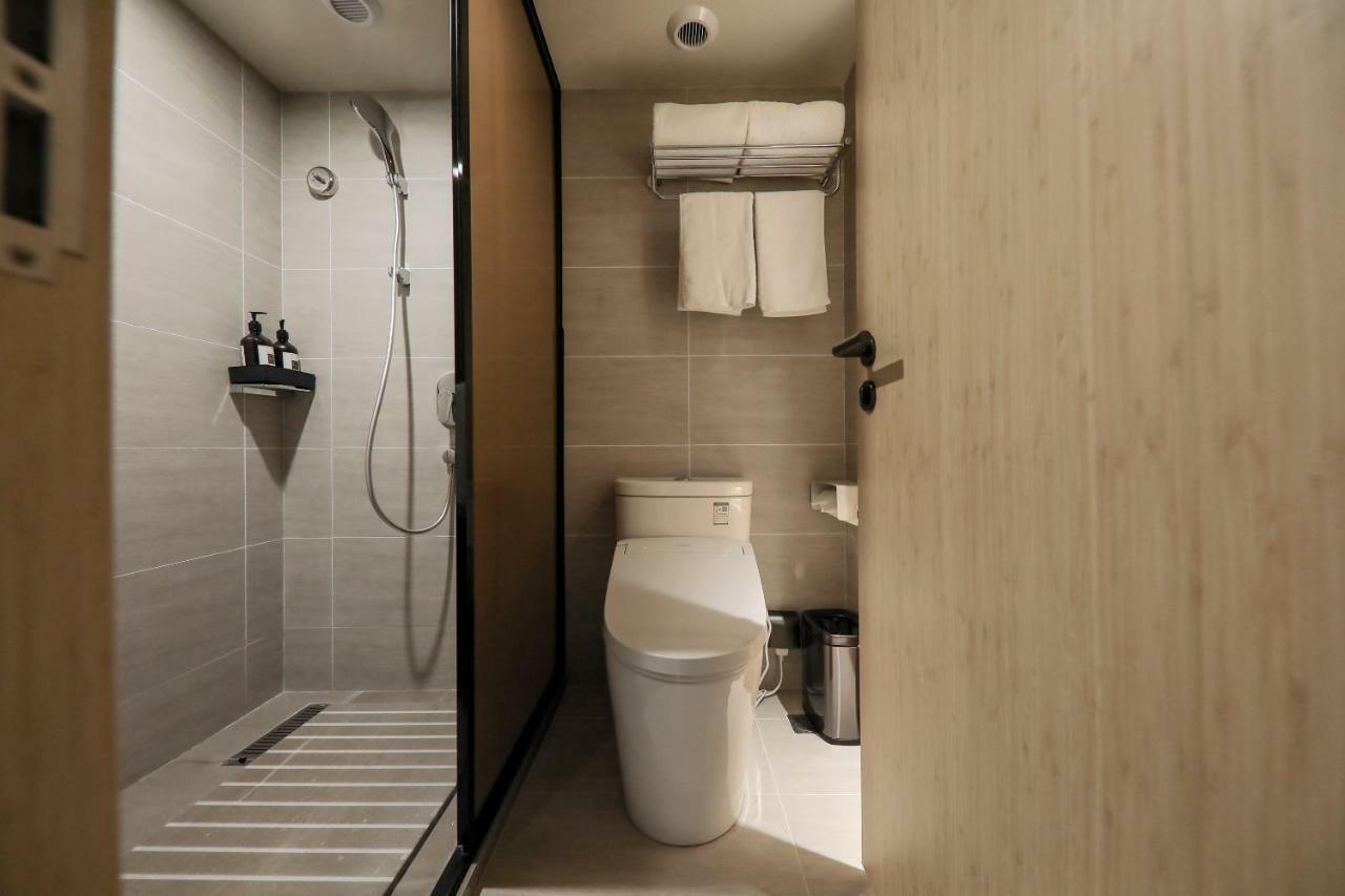 Ji Hotel Shanghai Exterior photo